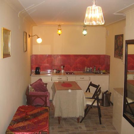 Apartament On Kostiushka Lviv Buitenkant foto