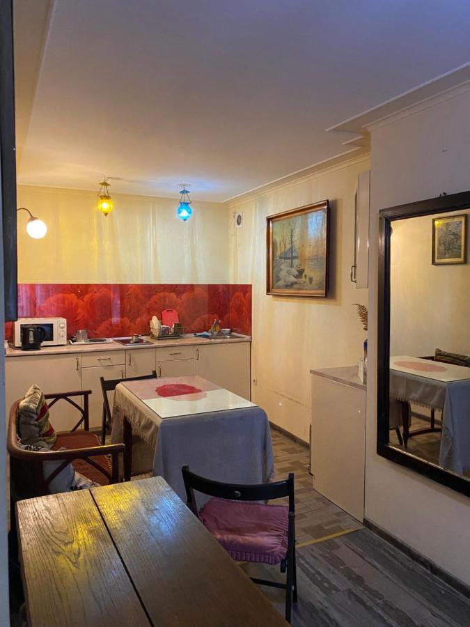 Apartament On Kostiushka Lviv Buitenkant foto