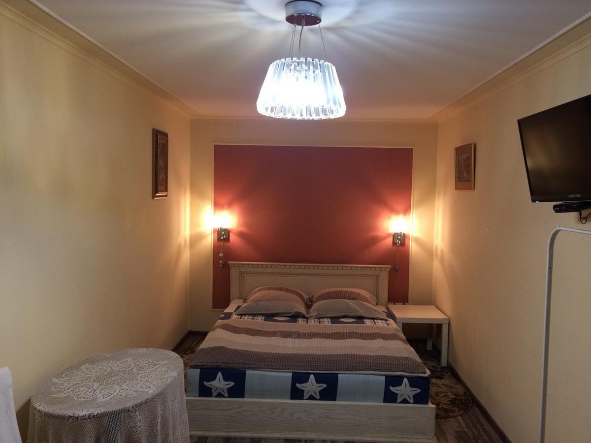 Apartament On Kostiushka Lviv Buitenkant foto